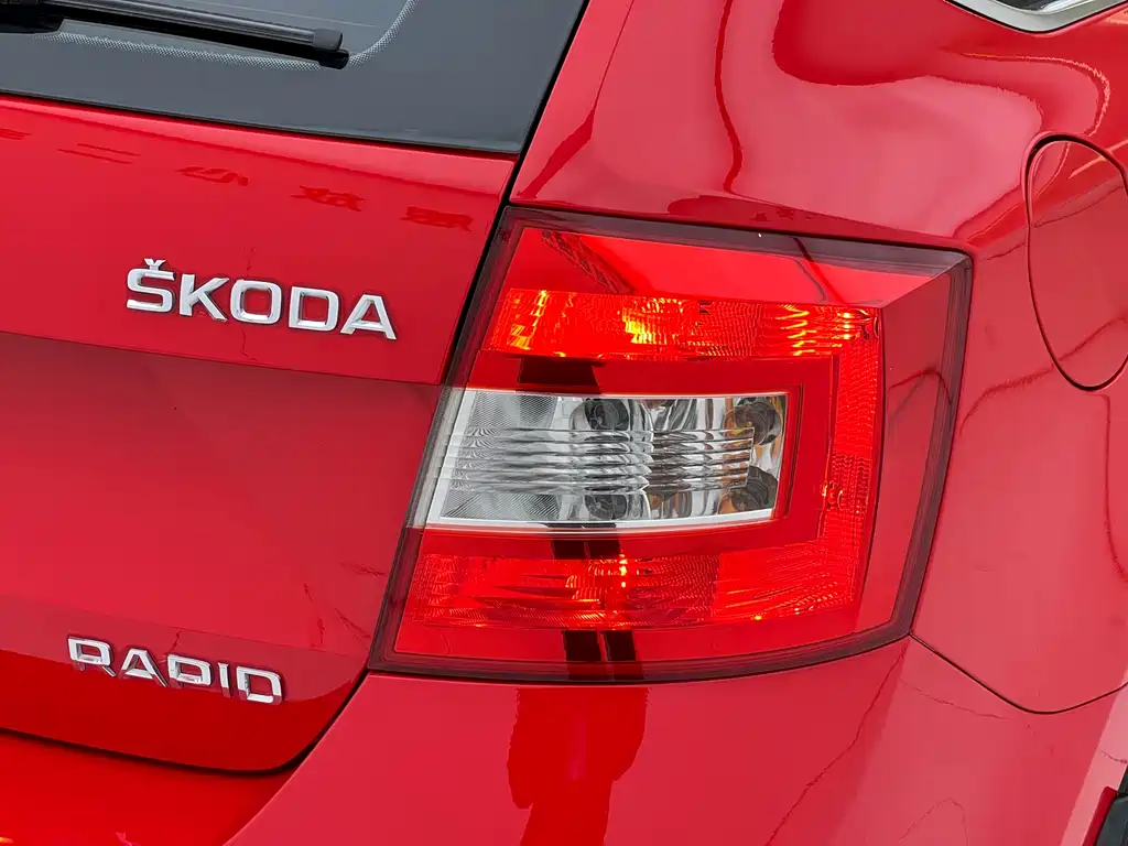 Skoda Rapid Spaceback 2016 — фото 22