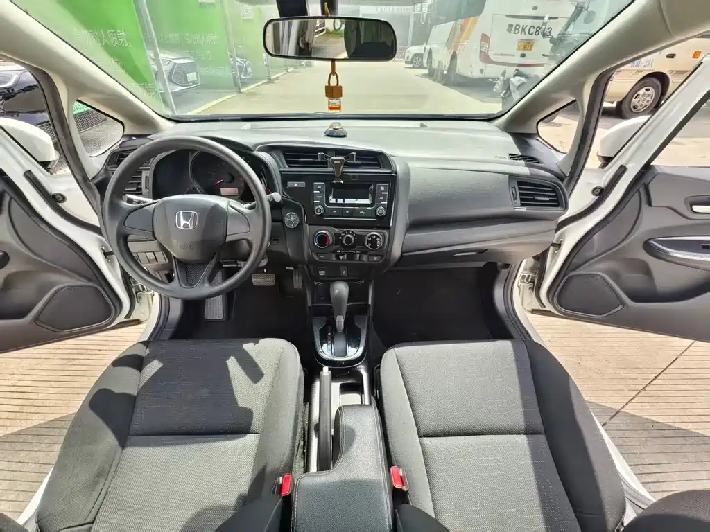 Honda Fit 2019 — фото 10