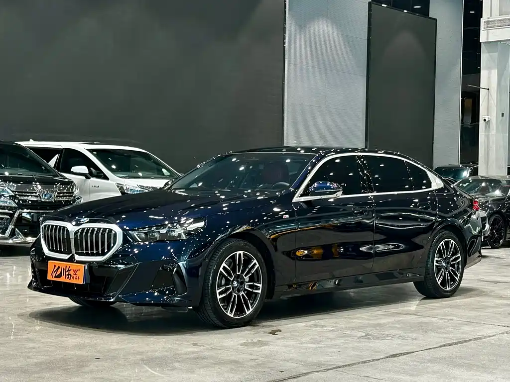 BMW 5 Series 2025