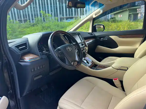 Toyota Alphard 2018