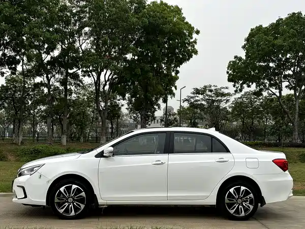 BYD Qin NEV 2015