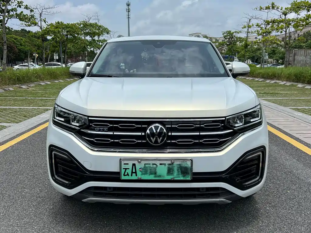 Volkswagen GTE PHEV 2022 — фото 1
