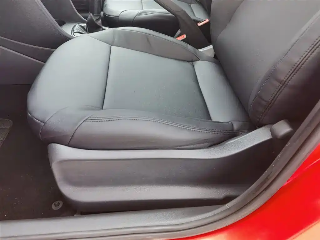 Volkswagen Polo 2014 — фото 20
