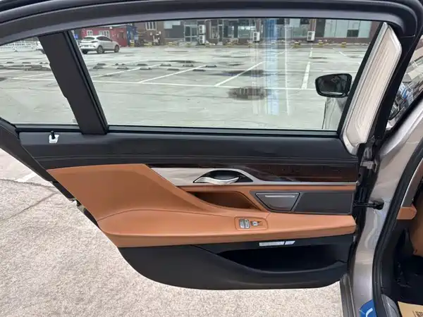 BMW 7 Series 2017