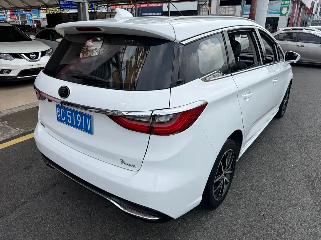 BYD MAX 2018 — фото 10