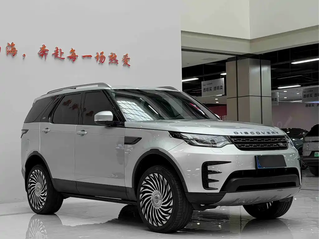 Land Rover Discovery 2019 — фото 3