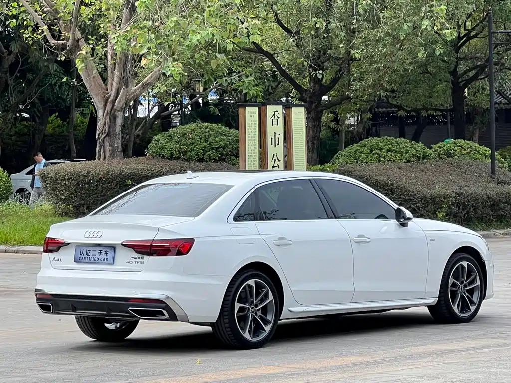 Audi A4L 2024 — фото 17