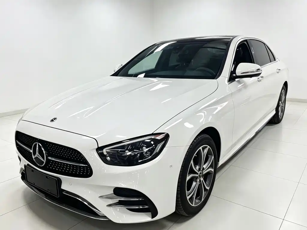Mercedes-Benz E-Class 2022
