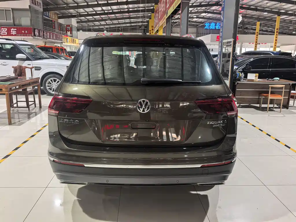 Volkswagen Tiguan L 2018 — фото 5
