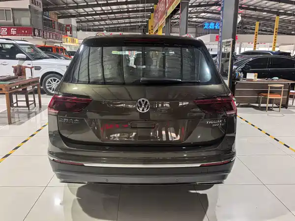 Volkswagen Tiguan L 2017