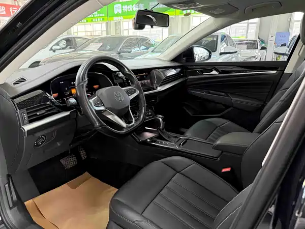 Volkswagen Passat 2022