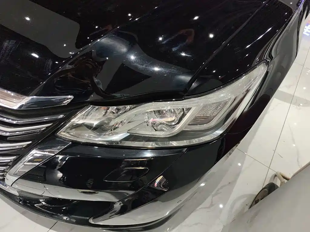 Toyota Crown 2017 — фото 18