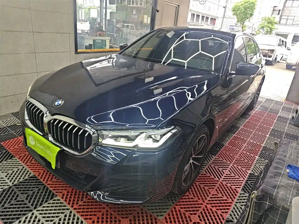 BMW 5 Series 2023