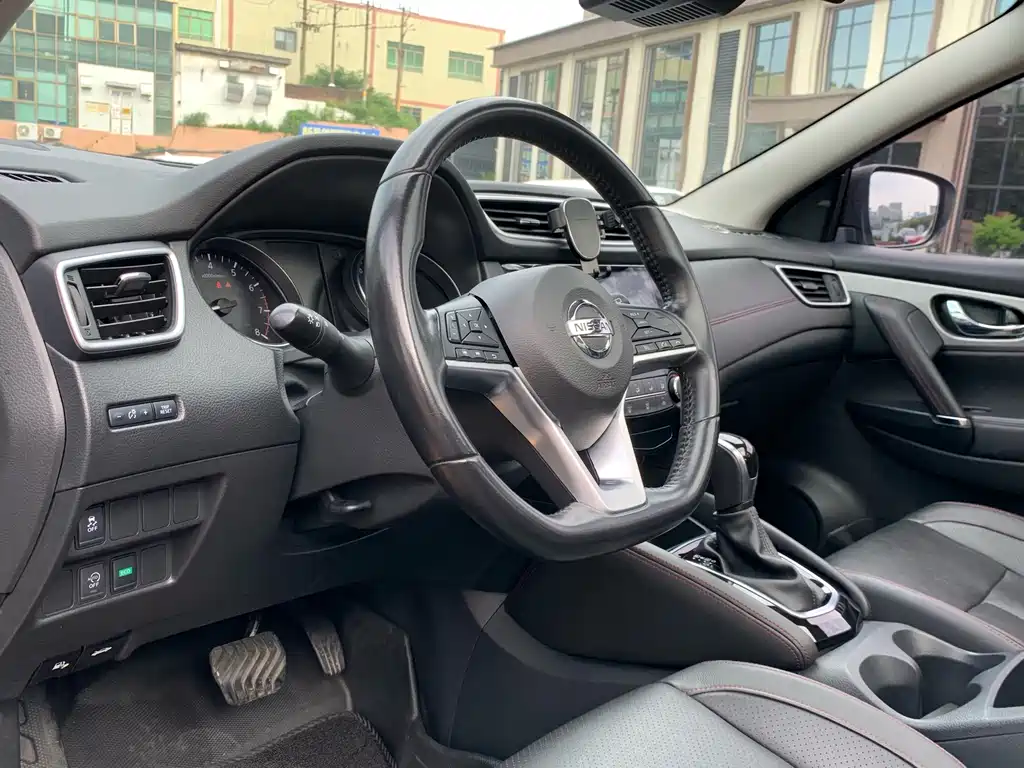 Nissan Qashqai 2021 — фото 17
