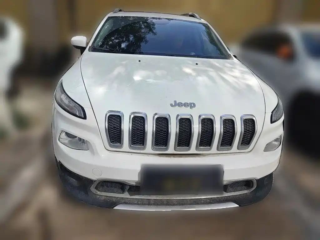 Jeep Cherokee 2018 — фото 24