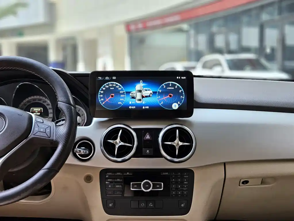 Mercedes-Benz GLK-Class 2012 — фото 14