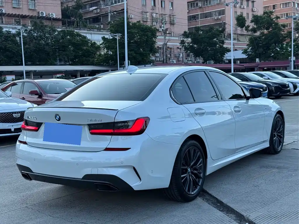 BMW 3 Series 2021