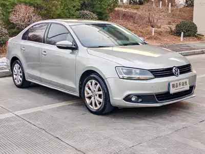 Volkswagen Sagitar 2014