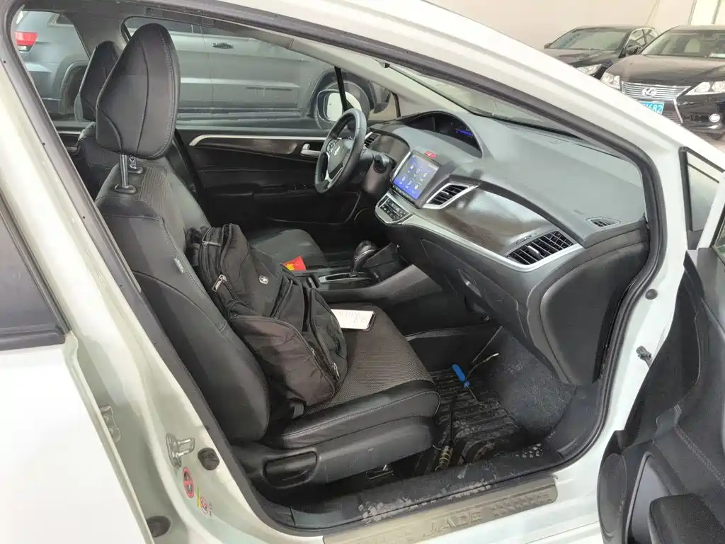 Honda Jade 2017 — фото 25
