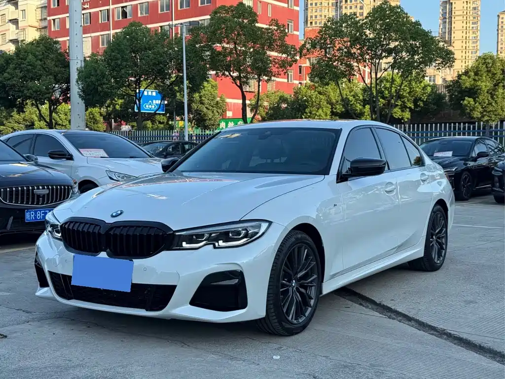 BMW 3 Series 2021