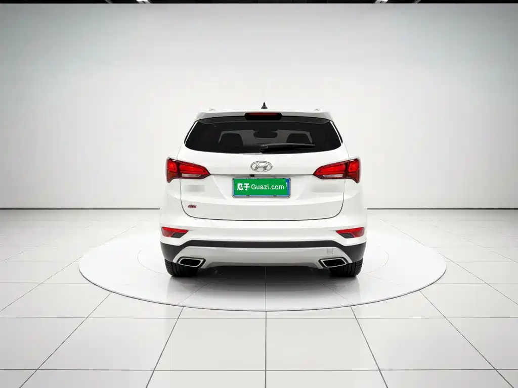 Hyundai Santa Fe 2018 — фото 4