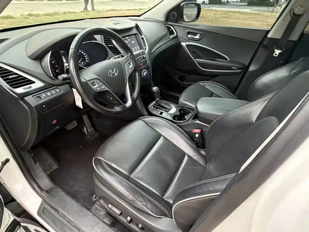 Hyundai Santa Fe 2018 — фото 20