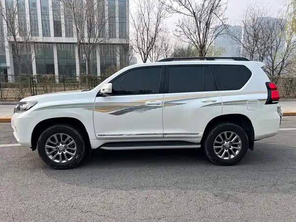 Toyota Prado 2018