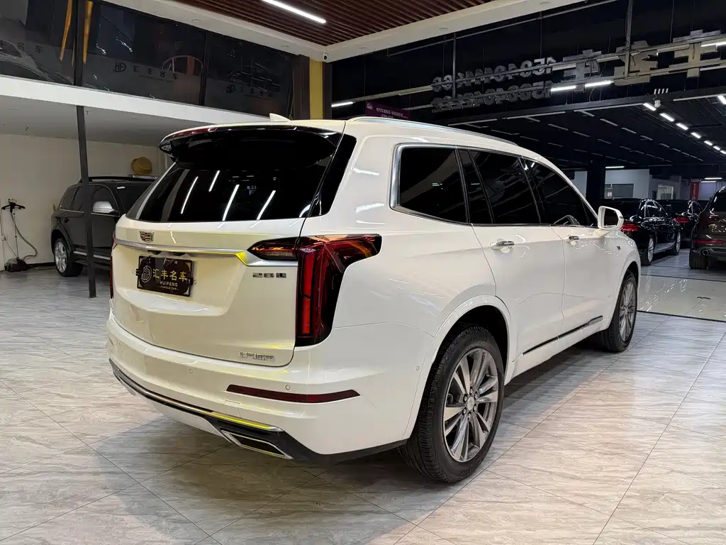 Cadillac XT6 2020 — фото 4