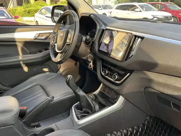 Isuzu RE-MAX Ruimai 2022