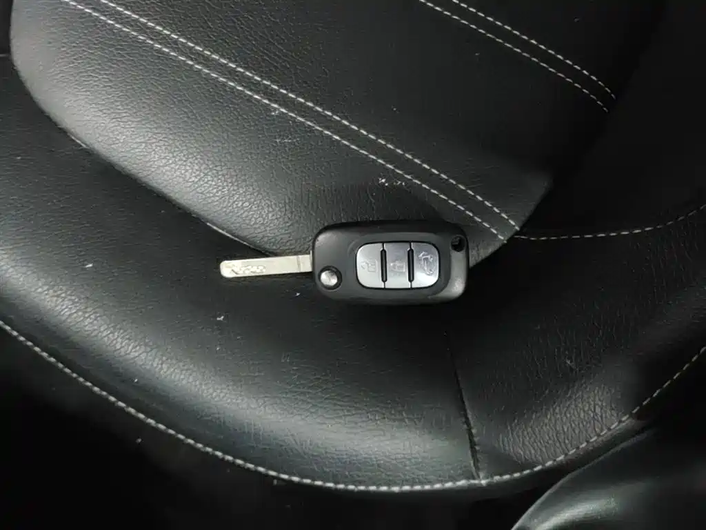 smart Fortwo 2016 — фото 17