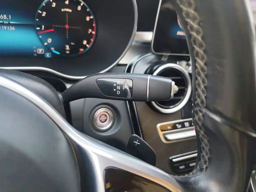 Mercedes-Benz C-Class 2019 — фото 14