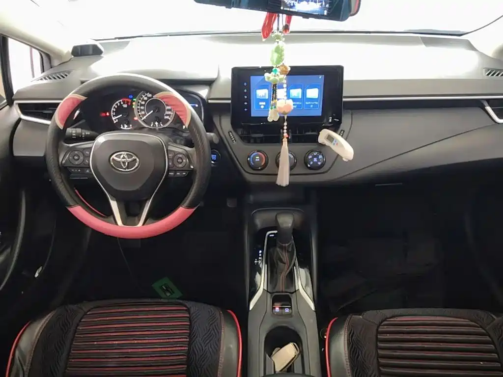 Toyota Corolla 2022 — фото 10