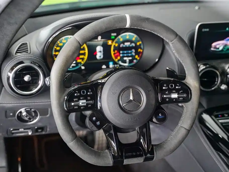 Mercedes-Benz AMG GT 2019 — фото 21