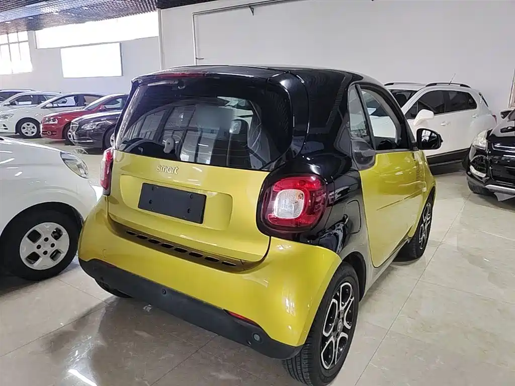 smart Fortwo 2016 — фото 5