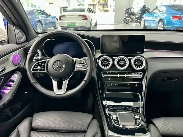 Mercedes-Benz GLC 2021