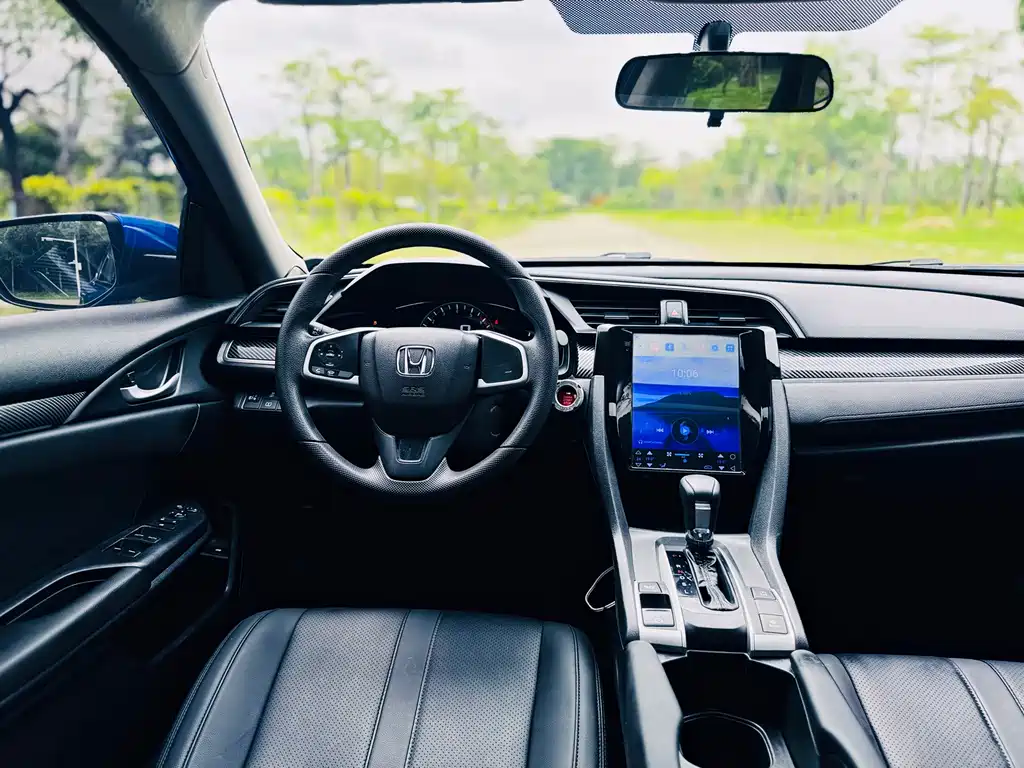 Honda Civic 2017 — фото 14