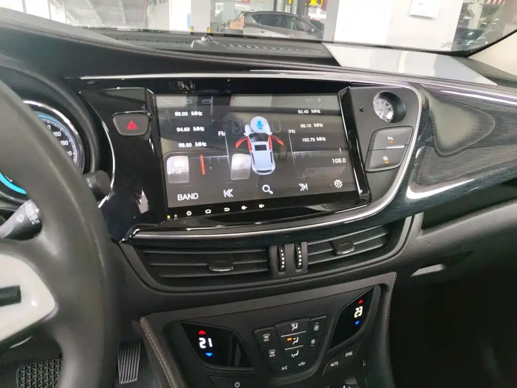 Buick Envision Plus 2017 — фото 6