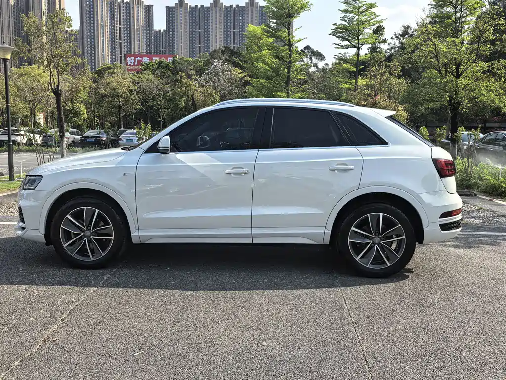 Audi Q3 2019 — фото 3