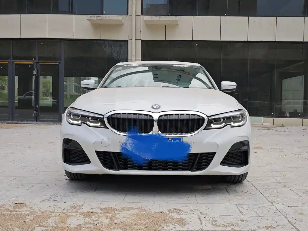 BMW 3 Series 2021 — фото 1