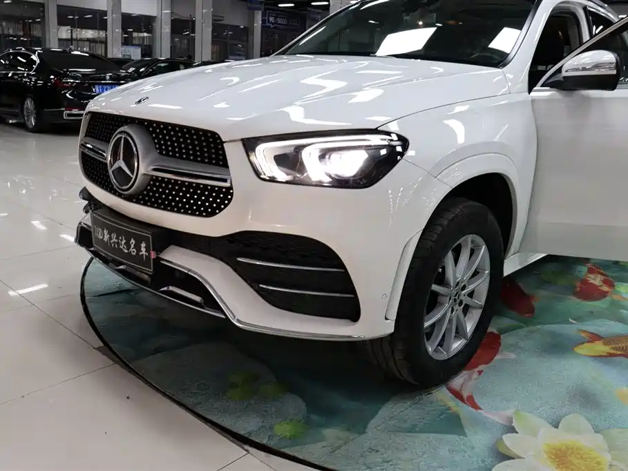 Mercedes-Benz GLE 2020 — фото 24