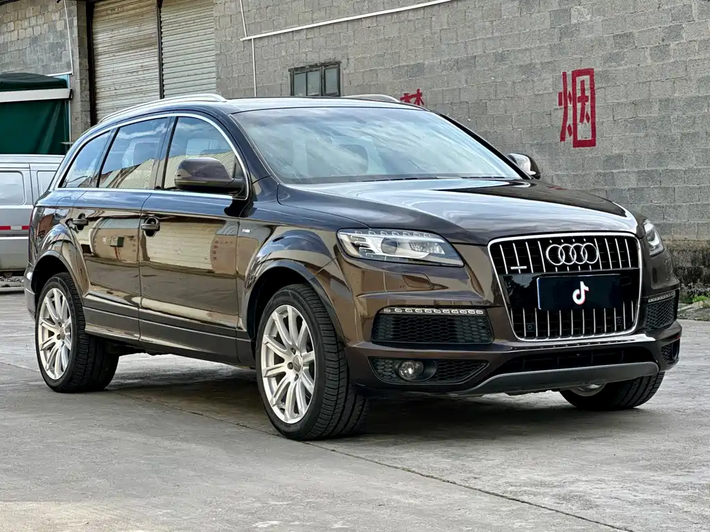 Audi Q7 2011 — фото 3