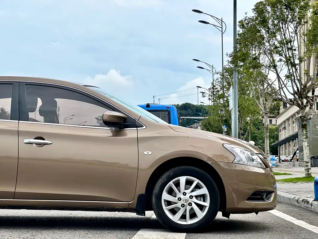 Nissan Sylphy 2015 — фото 12
