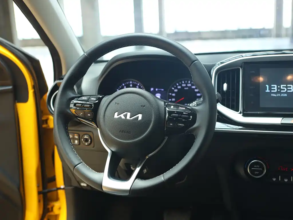 Kia KX1 2022 — фото 15