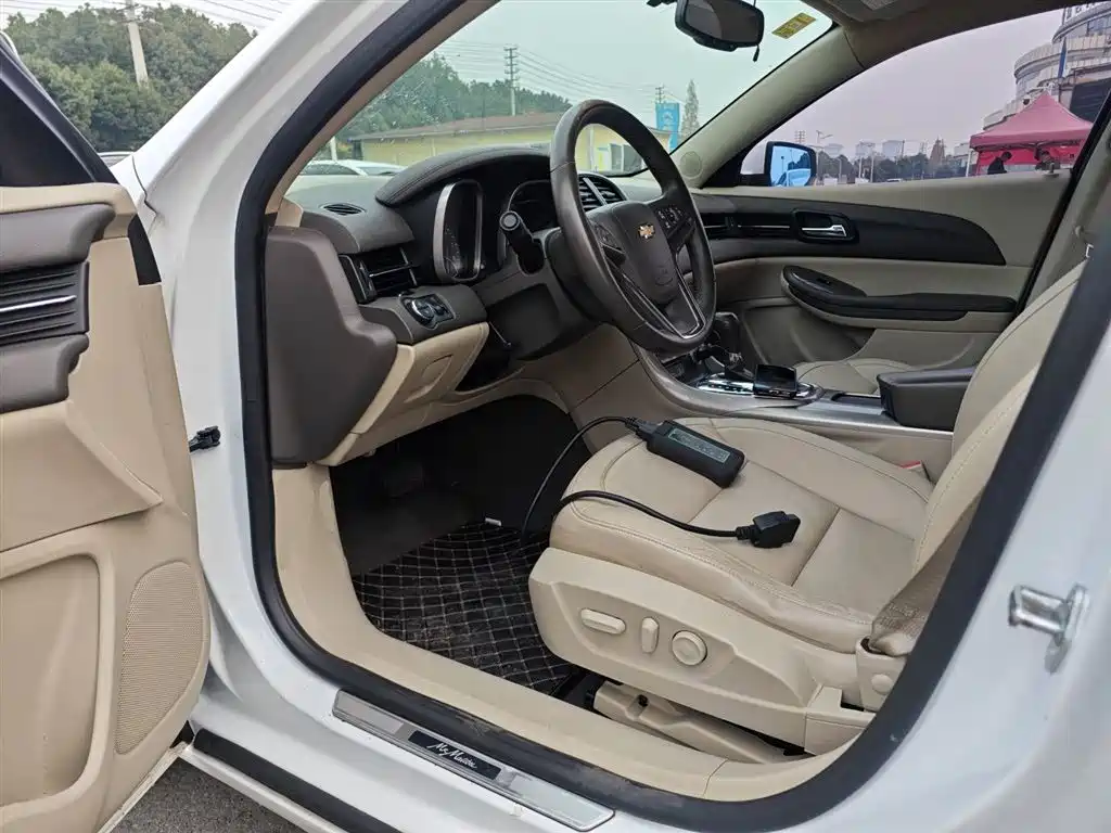 Chevrolet Malibu 2015 — фото 16