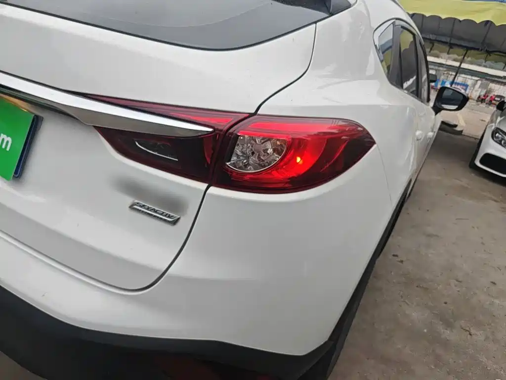 Mazda CX-4 2016 — фото 24