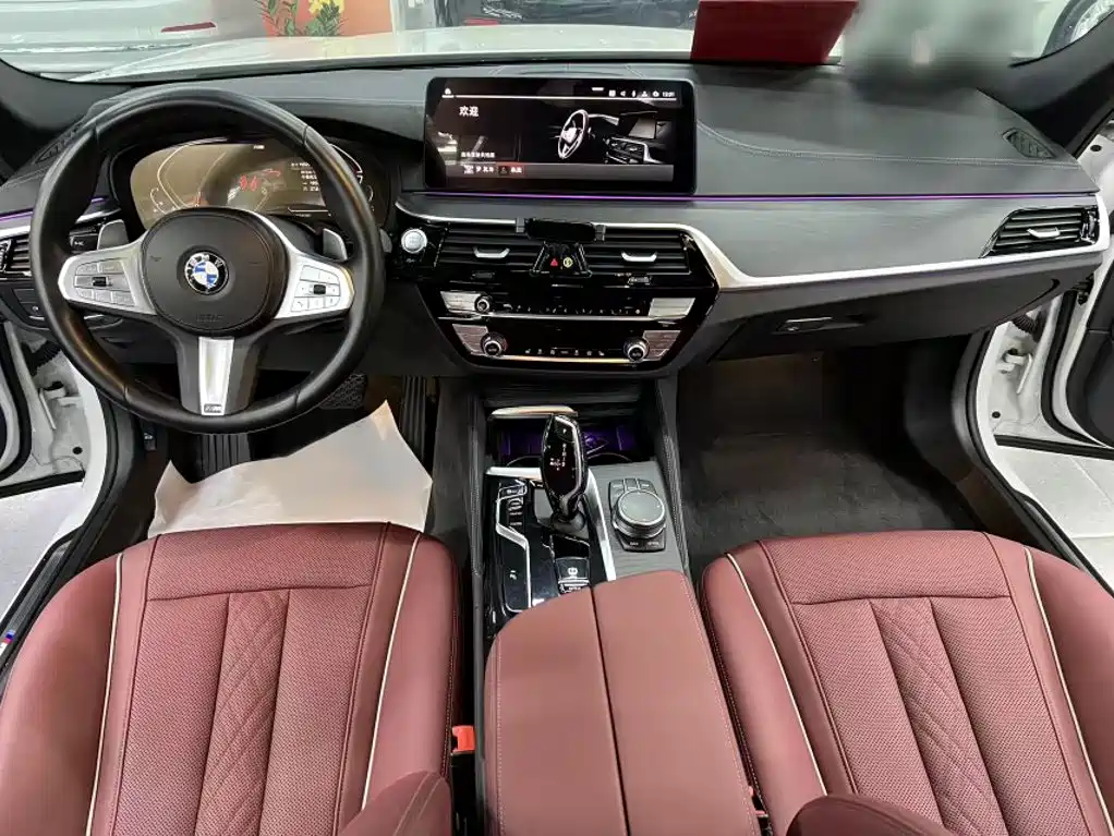 BMW 5 Series 2024 — фото 14