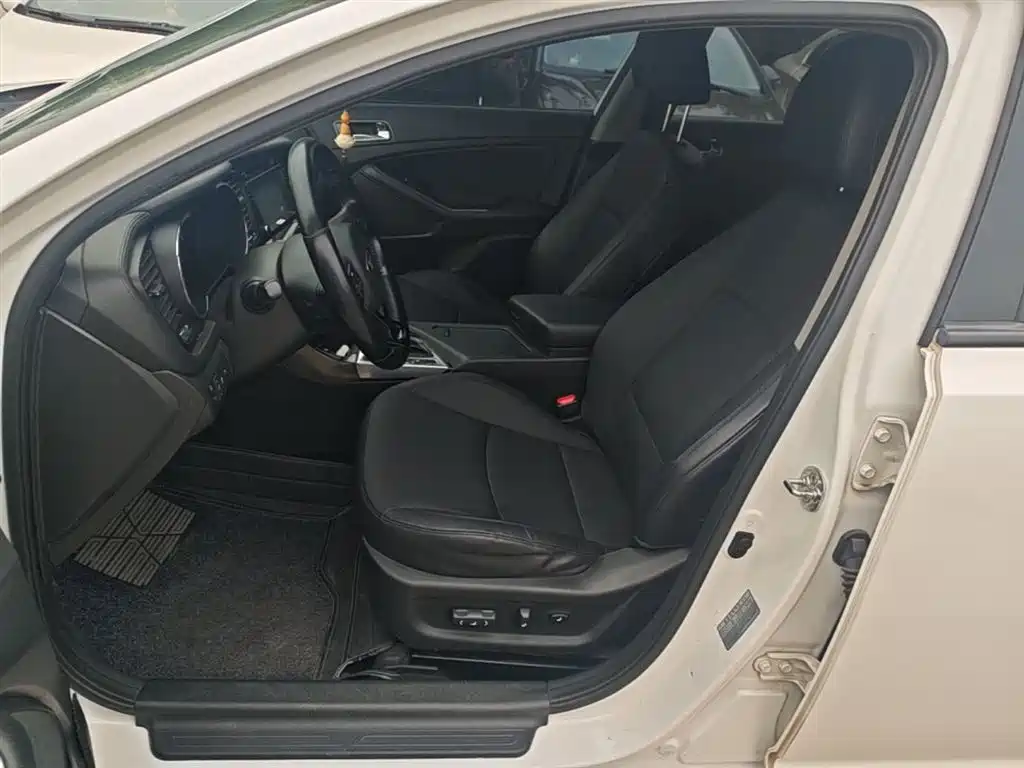 Kia K5 2015 — фото 15