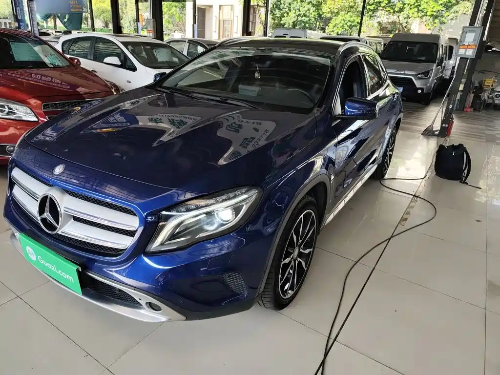 Mercedes-Benz GLA 2016