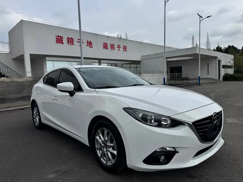 Mazda 3 Axela 2015 — фото 3