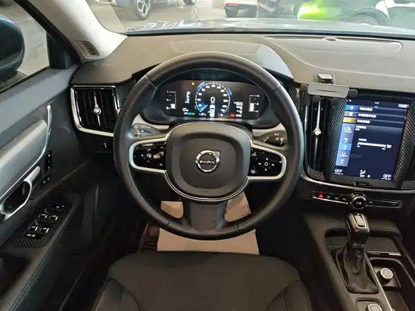 Volvo S90 2019